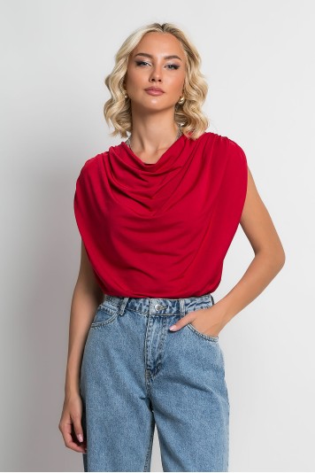 Ντραπέ μπλούζα με σούρες στους ώμους κόκκινο